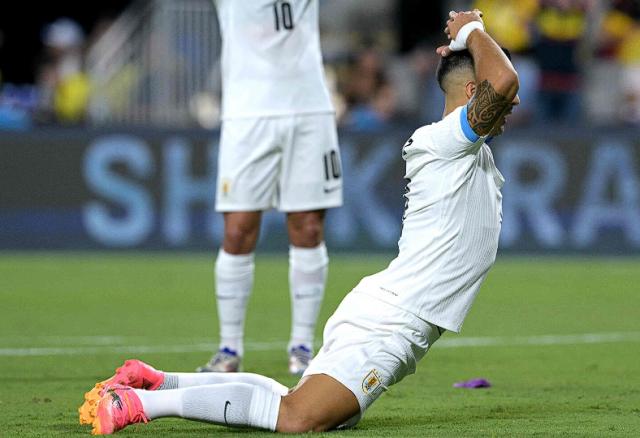 开云体育官方下载-乌拉圭队半场多打1人还被淘汰，到底哪不行？