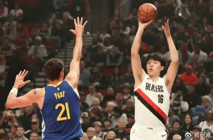 开云体育官网-杨瀚森年薪442万美元，实际到手有多少？说出来你可能不信|杨翰森|波特兰开拓者队|nba选秀|中国篮球|nba_新浪体育_新浪新闻